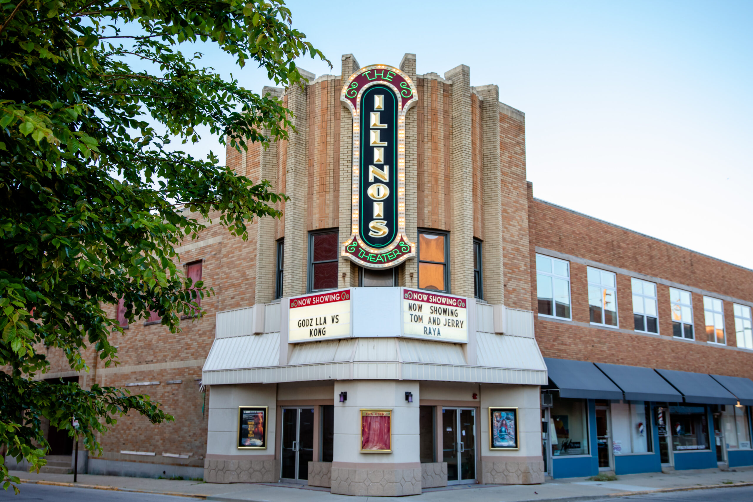 Illinois Theater Jacksonville, IL