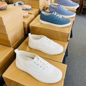 Brown’s Shoe Fit